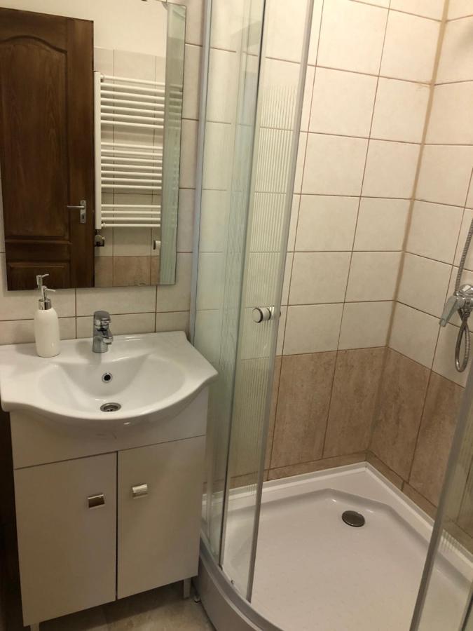 Quiet -Residential Area 2 Bedroom+Living Room Apartment Szombathely Dış mekan fotoğraf